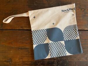SOCKWELL Everyday Canvas Zip Pouch